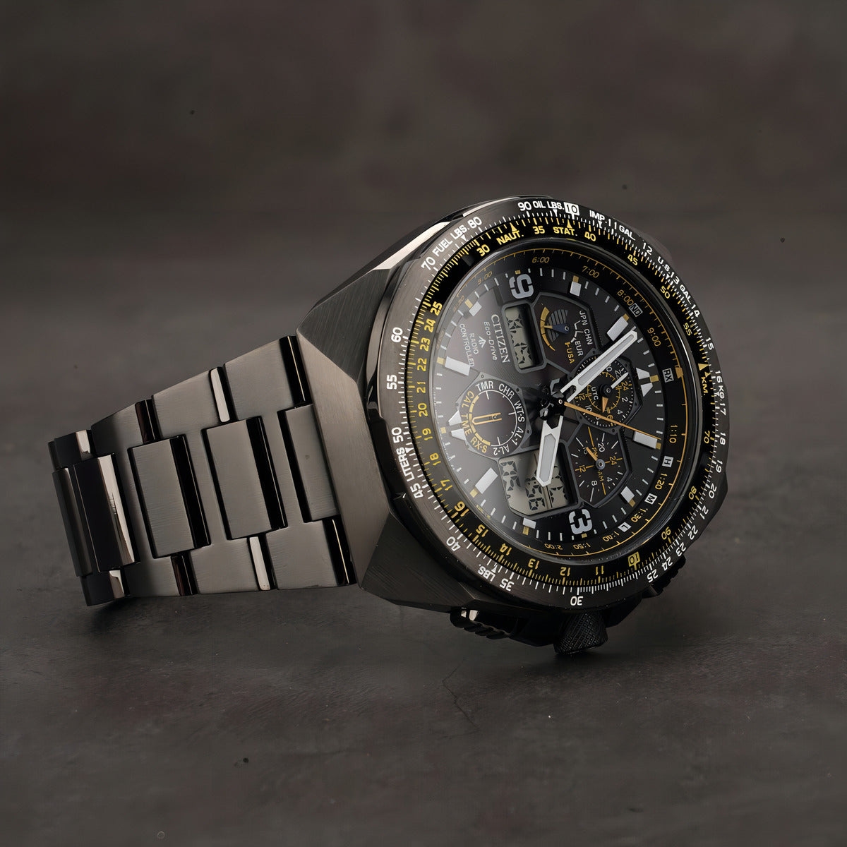 Reloj pulsera Citizen JY8127-59E con correa de acero inoxidable color negro